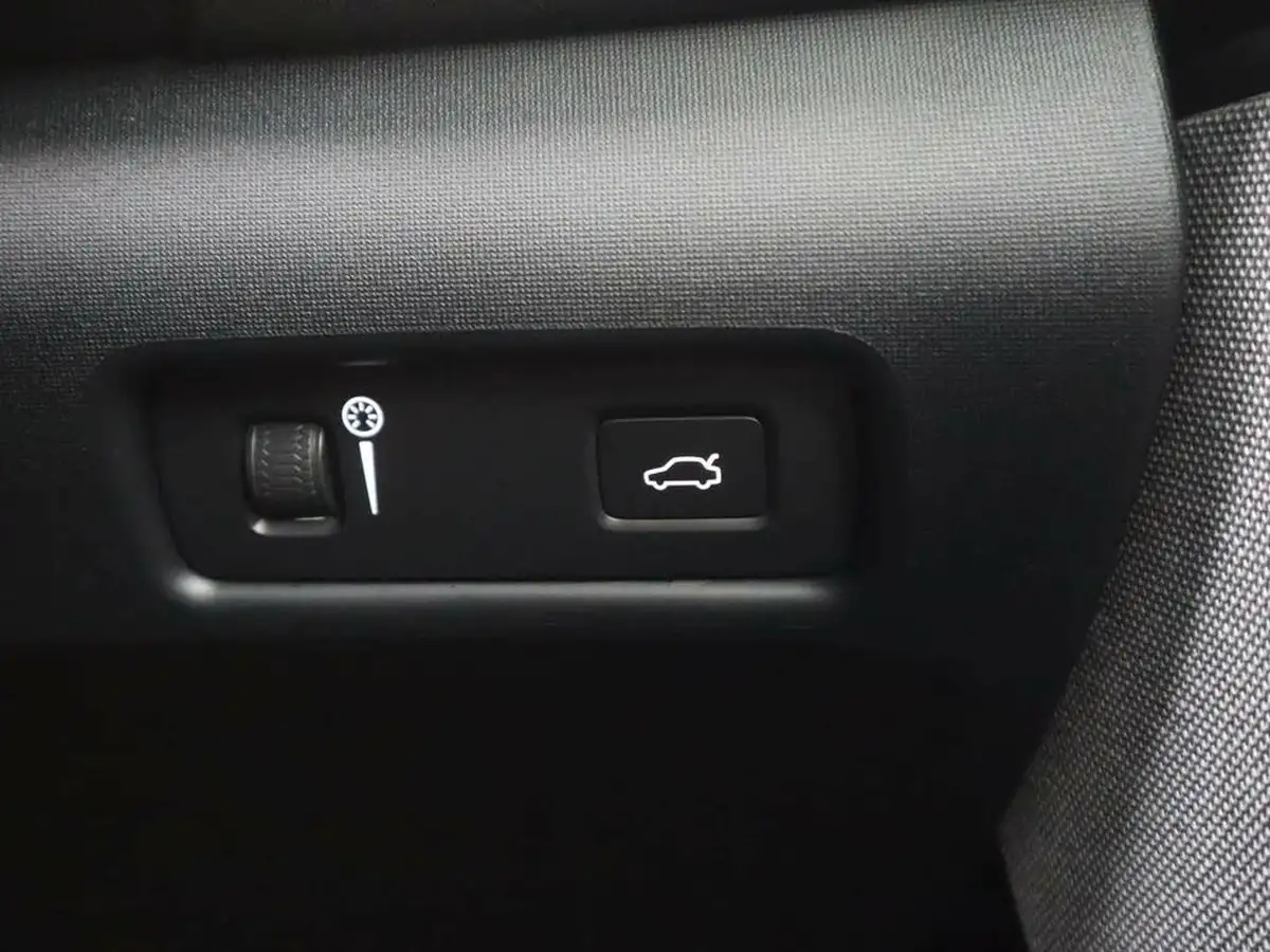 2022-polestar-polestar-2-e-ps2-300kw-longe-dual-plus-pilot-big-29