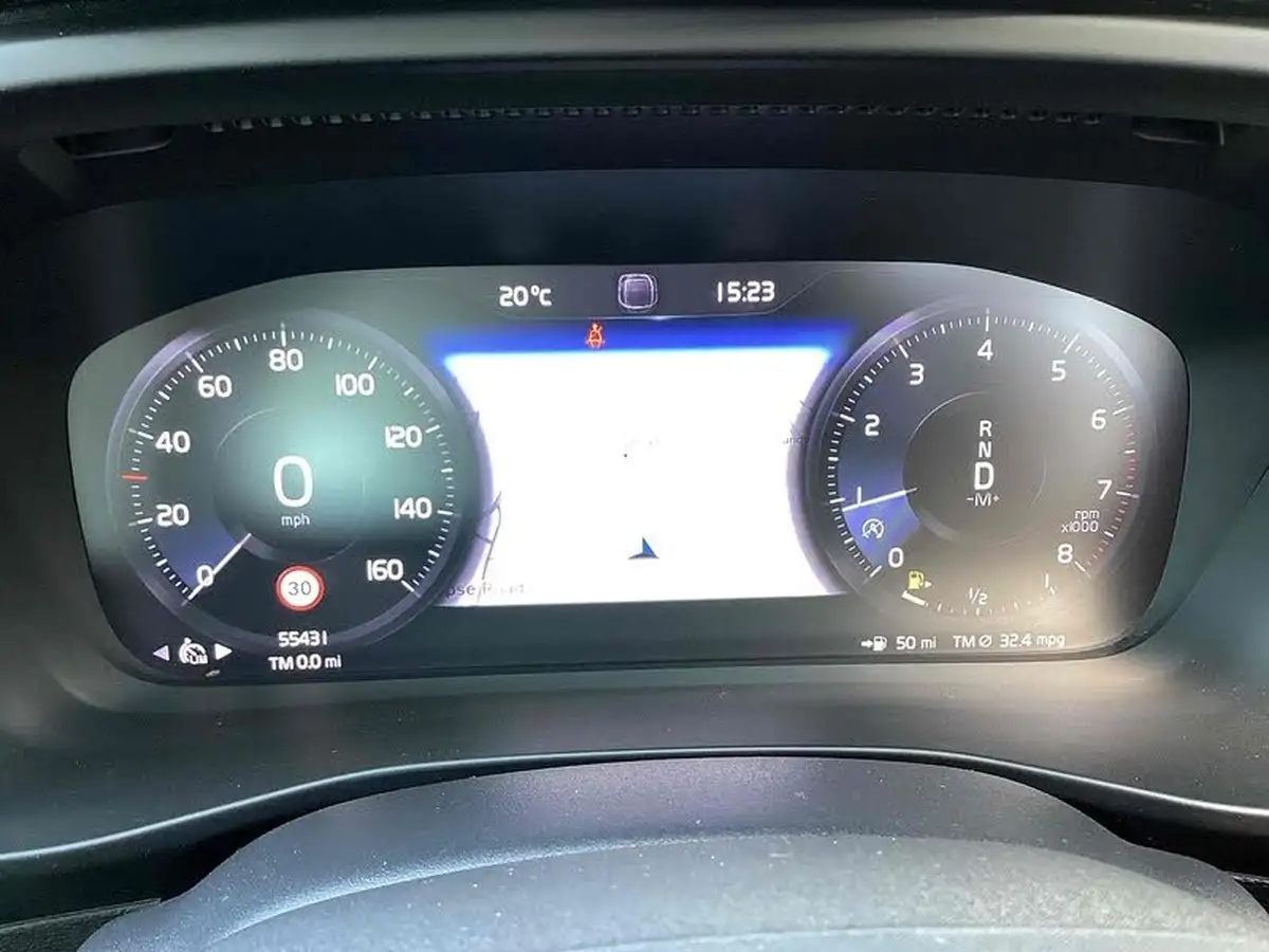 2019-volvo-xc40-20-t4-inscription-big-6