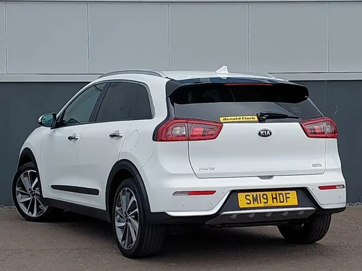 2019-kia-niro-16-gdi-3-156kwh-big-1