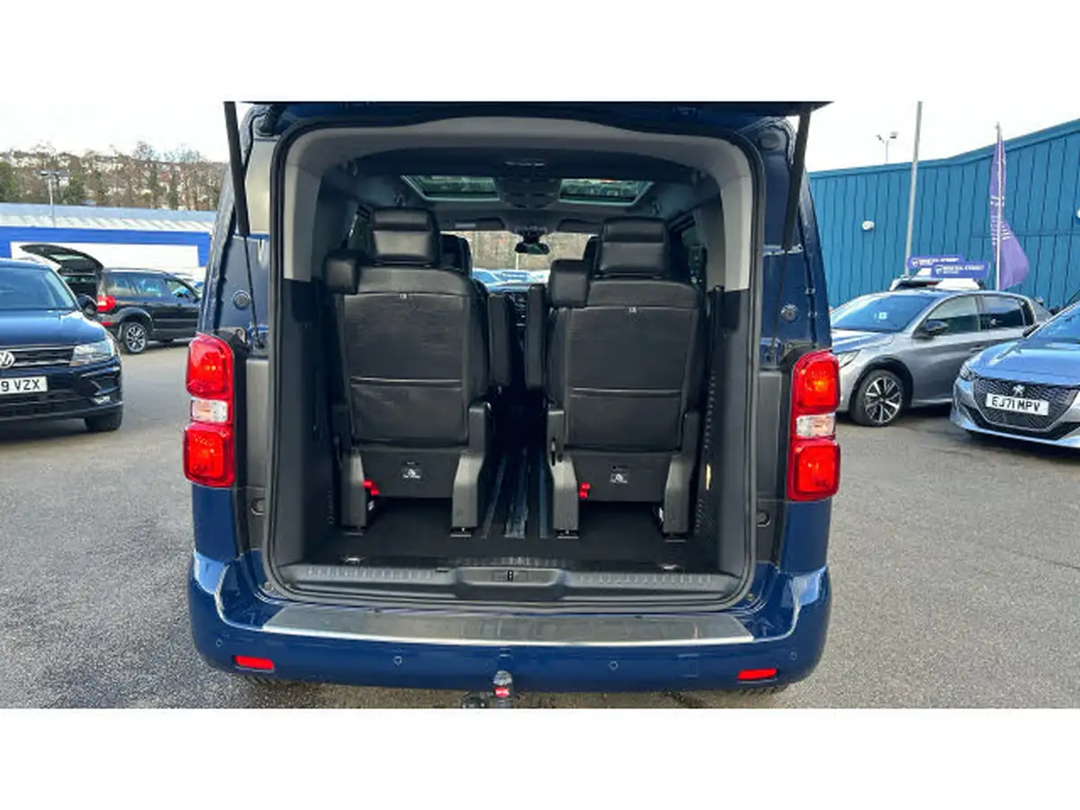 2018-peugeot-traveller-20-bluehdi-business-vip-20bluehdi-150ps-standardss-big-3