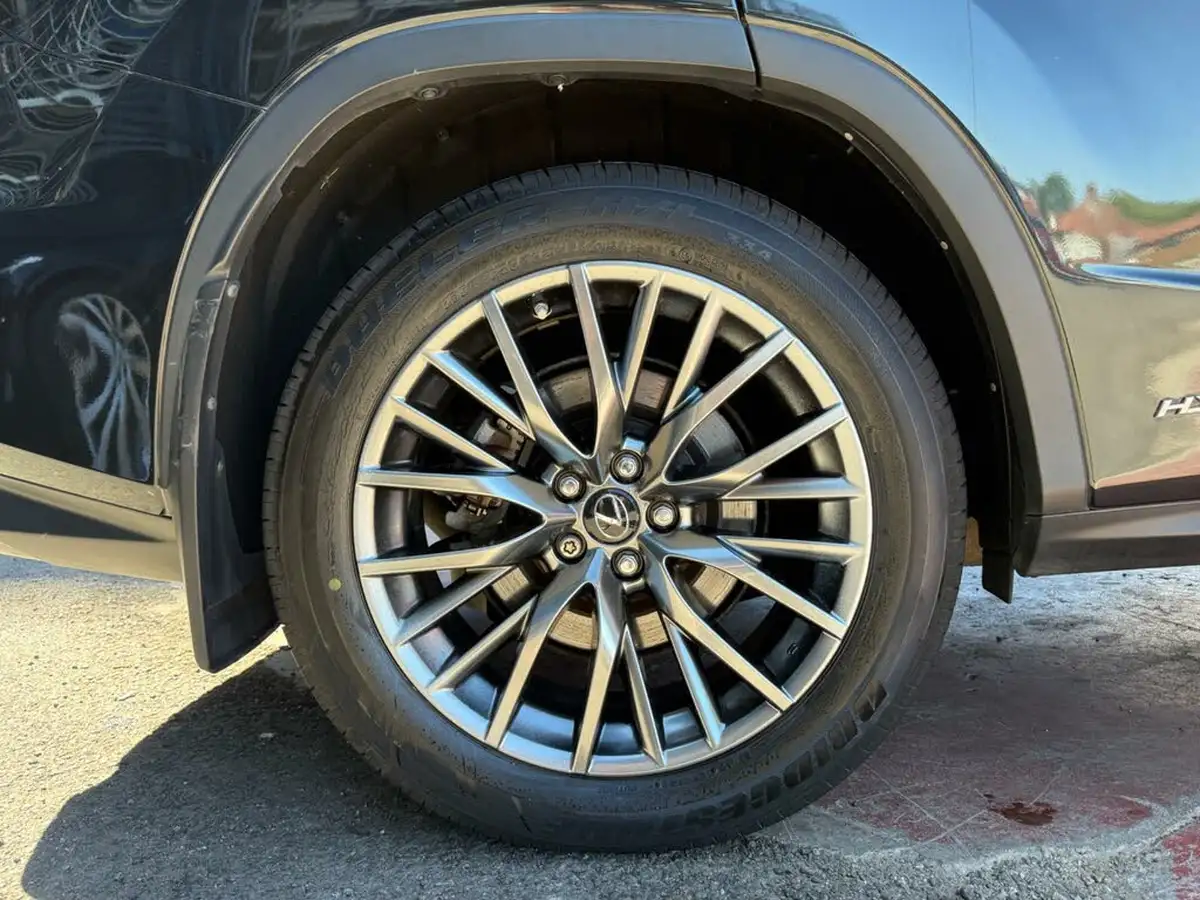 2018-lexus-rx-450h-35-f-sport-big-12
