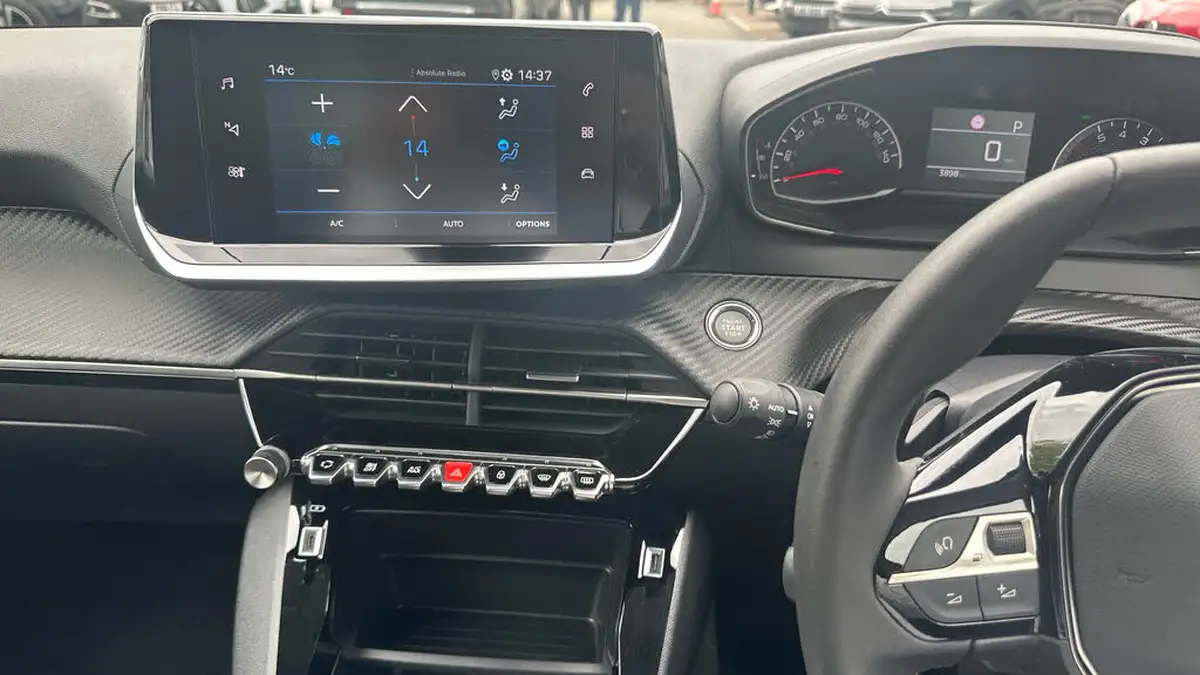 2023-peugeot-208-12-puretech-active-premium-100ps-eat8-big-9
