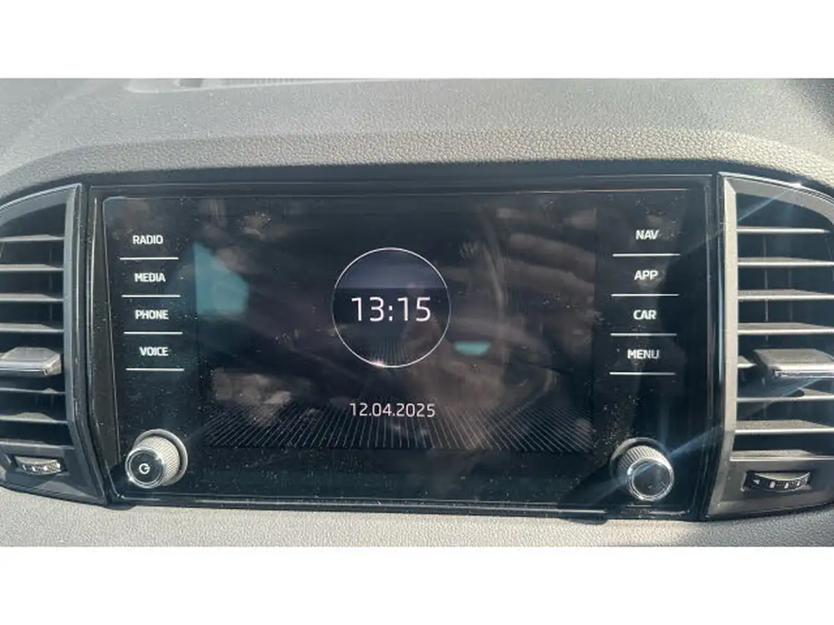 2025-skoda-karoq-10-tsi-se-drive-116ps-big-11