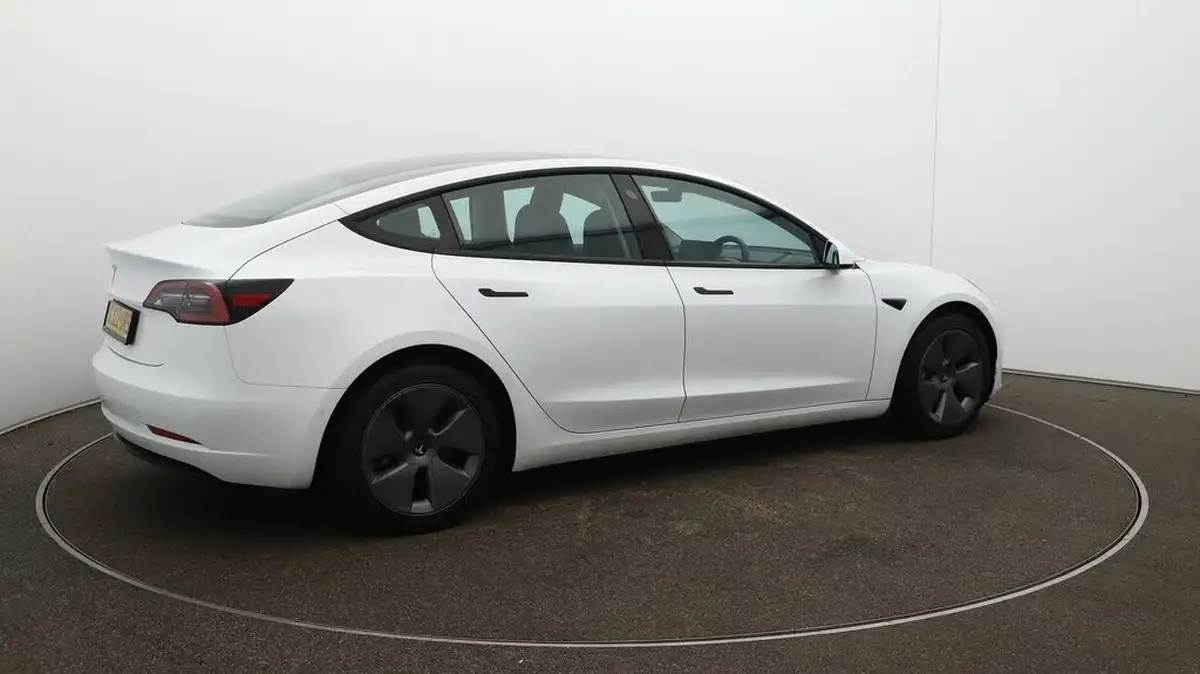 2021-tesla-model-3-e-standard-plus-big-50
