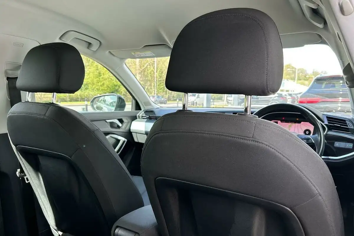 2022-audi-q3-15-35-tfsi-technik-cod-s-tronic-big-24