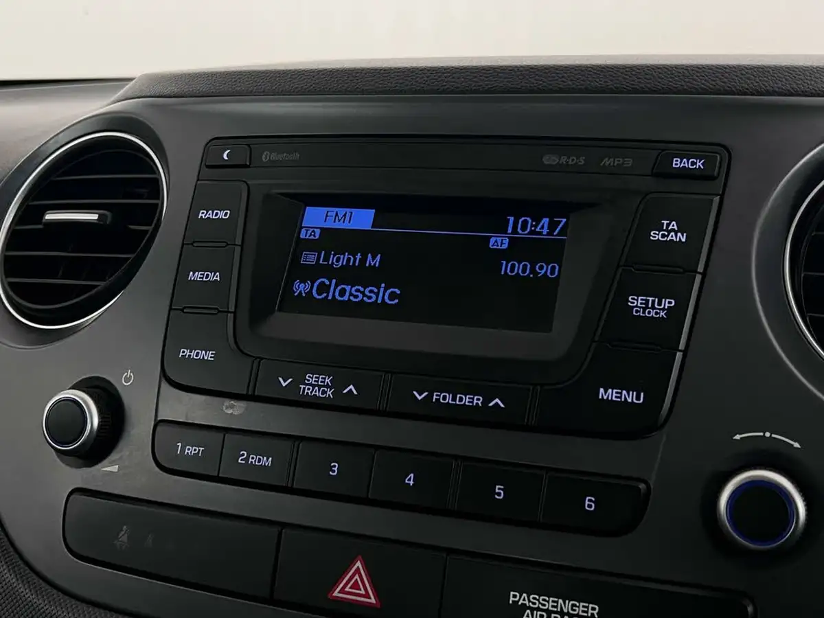 2017-hyundai-i10-10-se-big-31