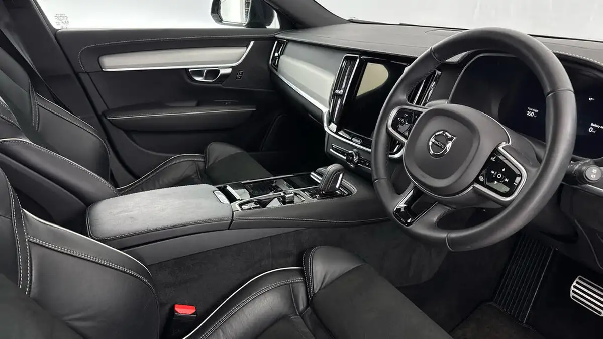 2022-volvo-v90-20-t6-r-design-350bhp-big-9