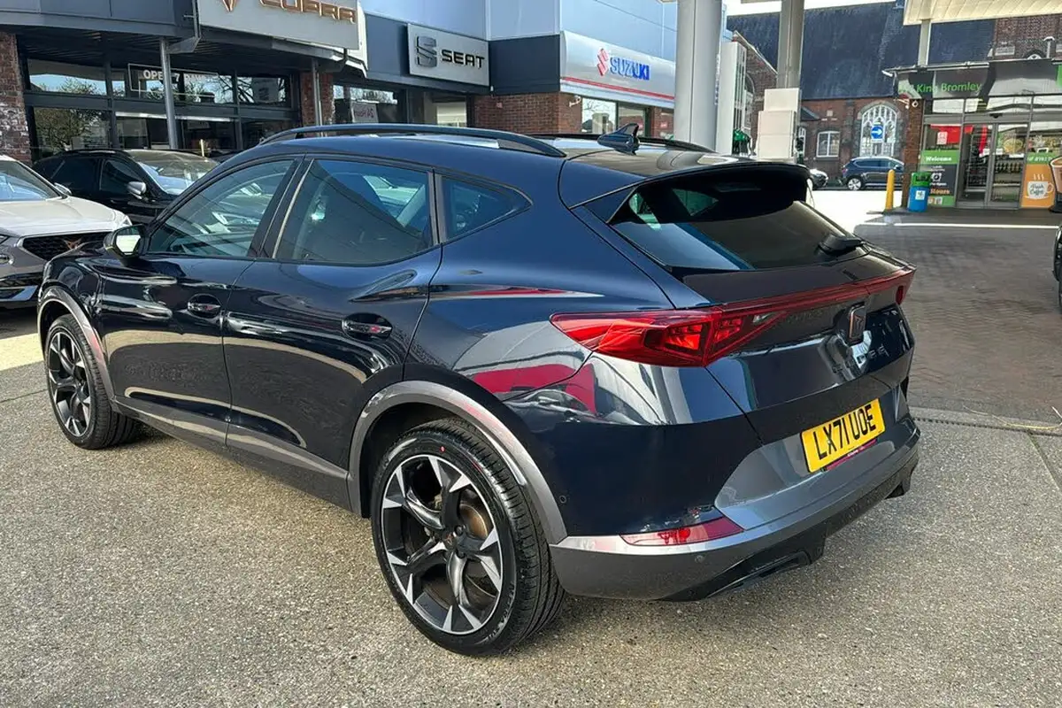 2021-cupra-formentor-14-e-hybrid-v2-big-1