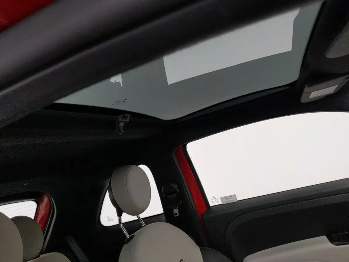2021-fiat-500-10-dolcevita-big-12