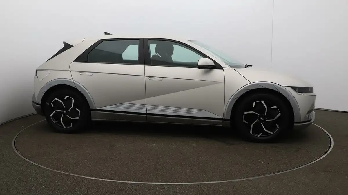 2022-hyundai-ioniq-5-e-premium-217ps-73kwh-rwd-big-45