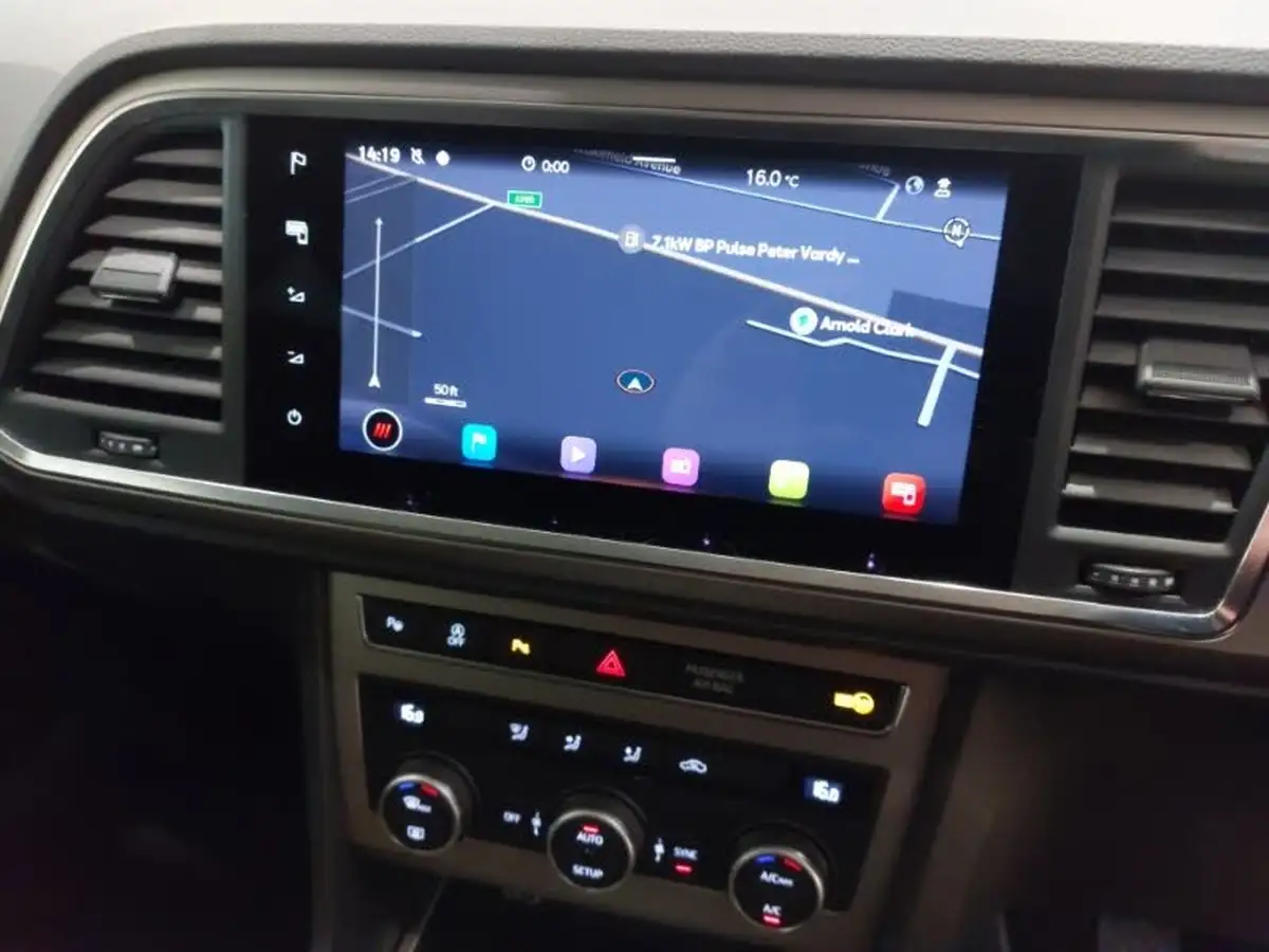2022-seat-ateca-15-ecotsi-xperience-big-11