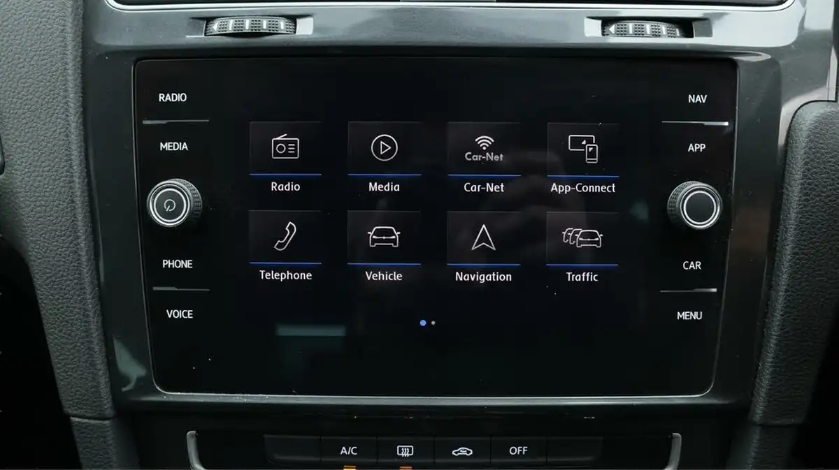 2019-volkswagen-golf-sv-16tdi-match-edition-big-11