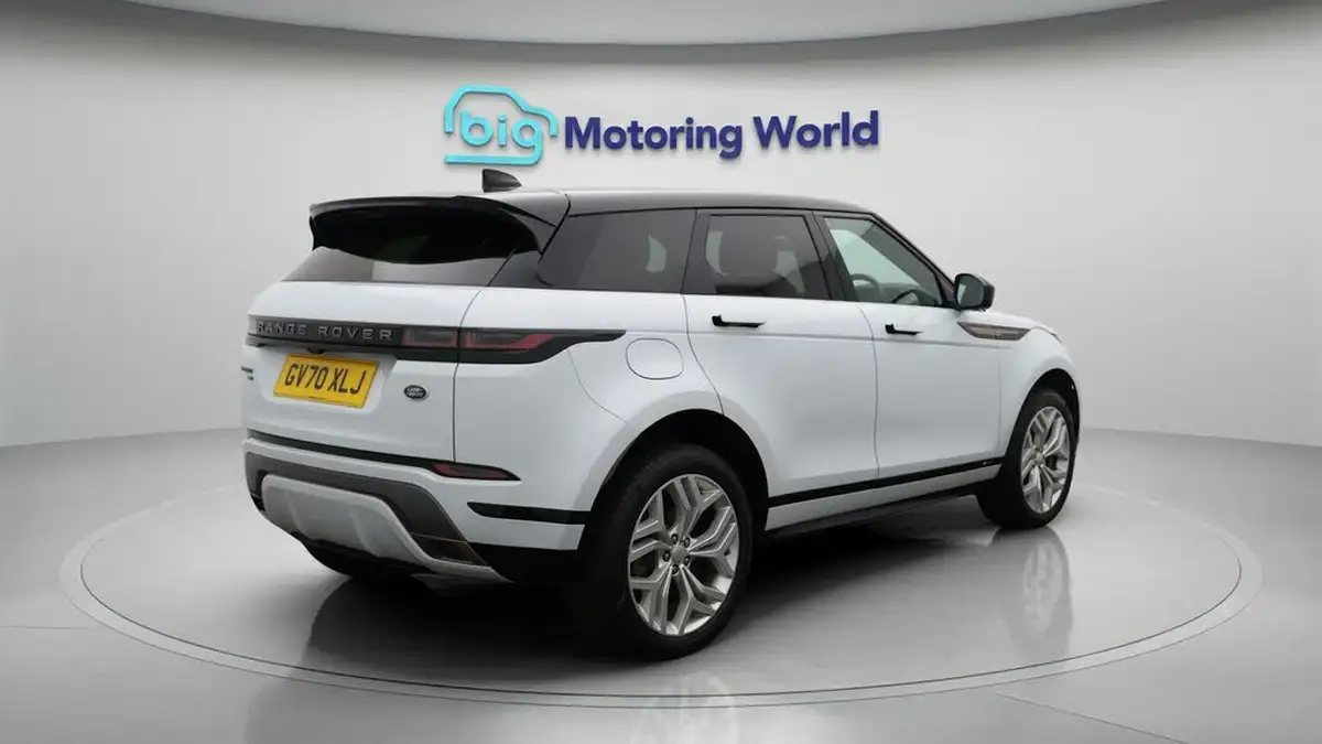 2021-land-rover-range-rover-evoque-15-p300e-r-dynamic-se-big-7