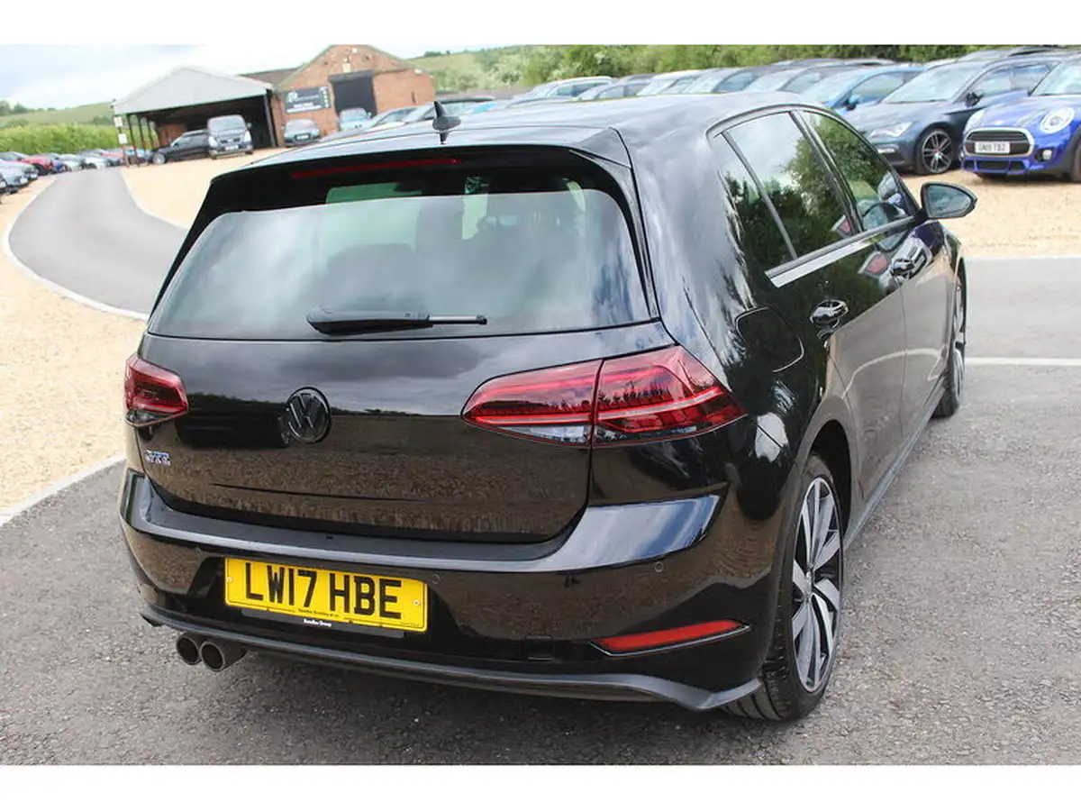 2017-volkswagen-golf-14-tsi-gte-advance-ss-big-7