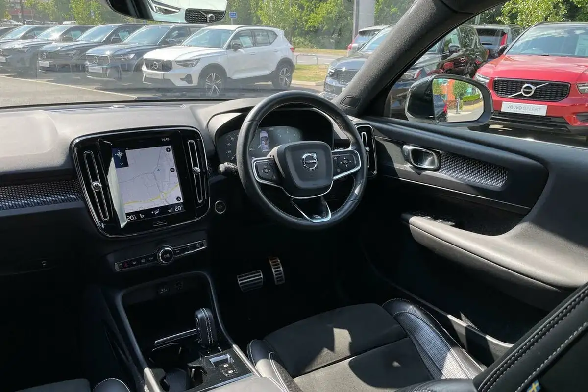 2019-volvo-xc40-20td-d3-r-design-awd-geartronic-big-31