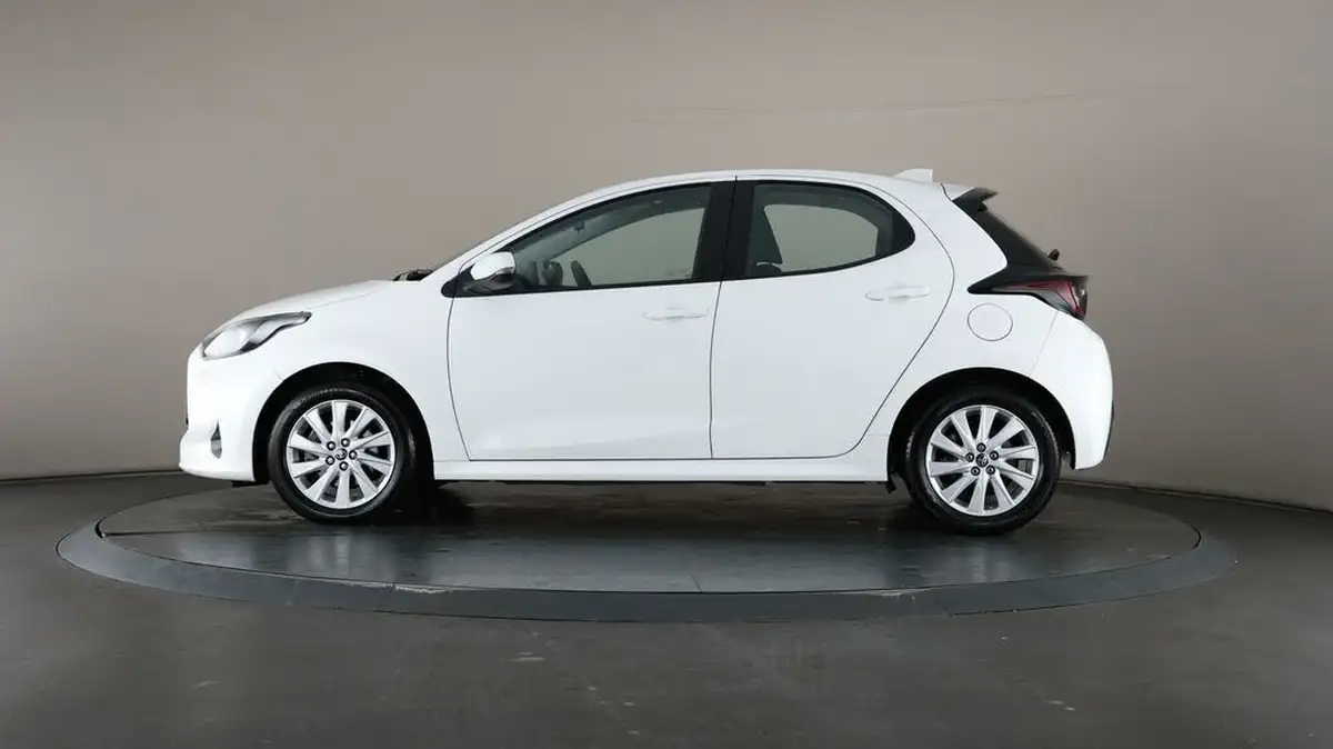 2022-toyota-yaris-15-vvt-i-icon-big-3