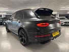 2022-bentley-bentayga-40-v8-small-10