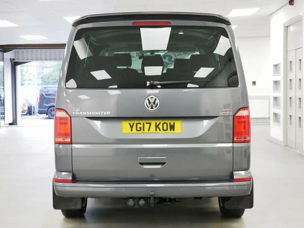 2017-volkswagen-transporter-20tdi-t32-startline-bmt-4motion-204pseu6-lwb-4motion-window-van-dsg-big-24