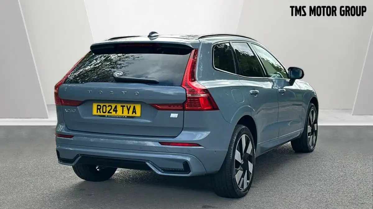 2024-volvo-xc60-20-b5-plus-big-6
