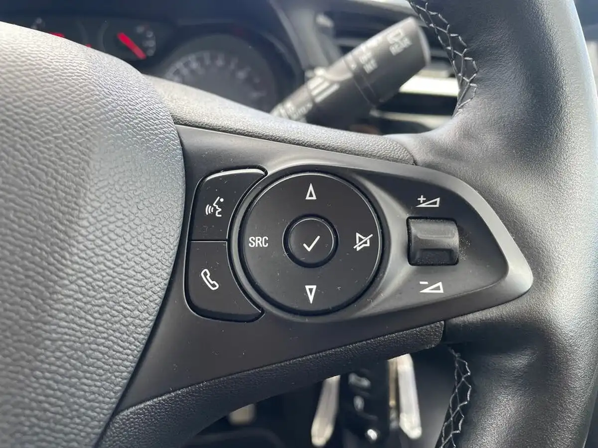 2021-vauxhall-corsa-12-turbo-griffin-edition-big-16