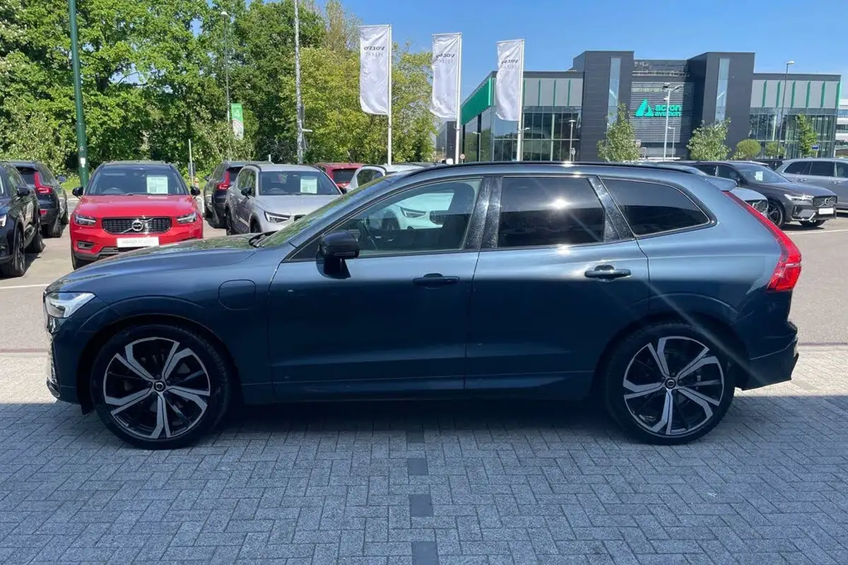 2021-volvo-xc60-20-t8-r-design-pro-455bhp-plug-in-hybrid-big-9
