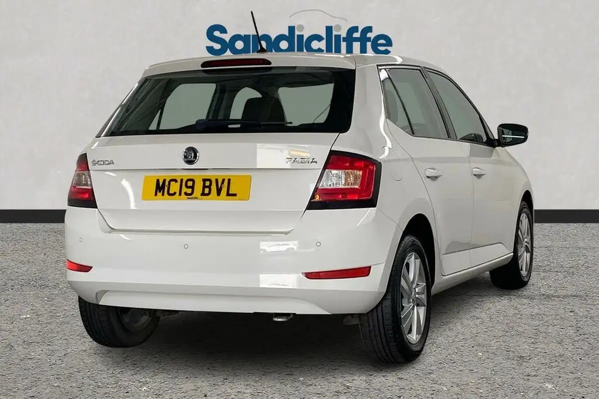 2019-skoda-fabia-10-mpi-se-75ps-ss-hatchback-big-3