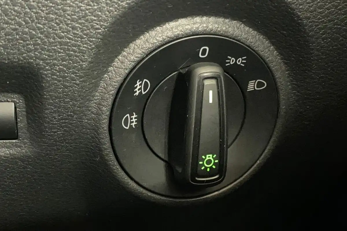 2019-skoda-fabia-10-mpi-se-75ps-ss-hatchback-big-29