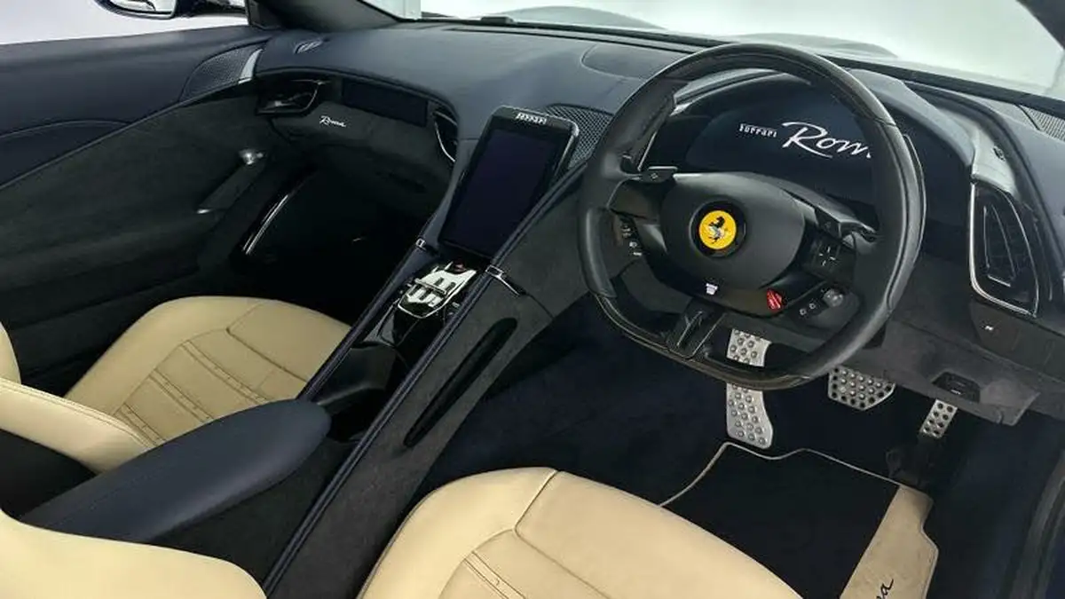 2022-ferrari-roma-38t-v8-f1-dct-ss-620ps-coupe-big-31