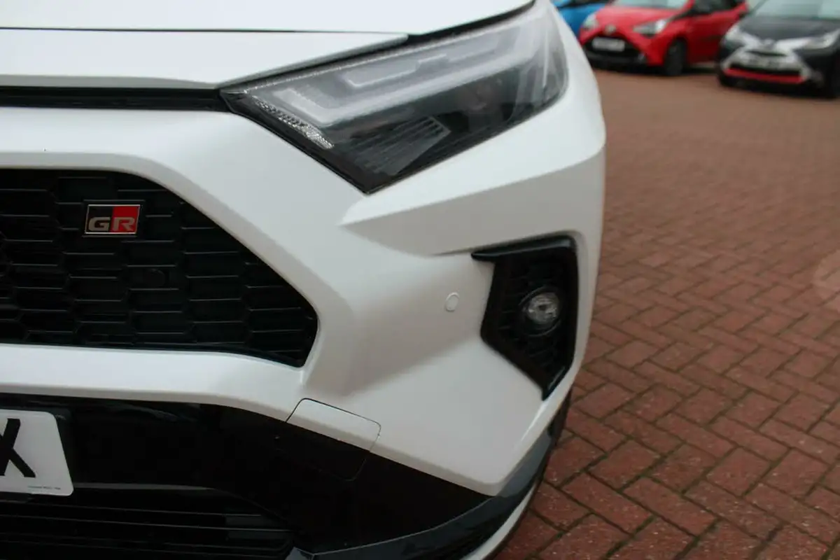 2024-toyota-rav4-25-vvt-i-gr-sport-302bhp-plug-in-big-13