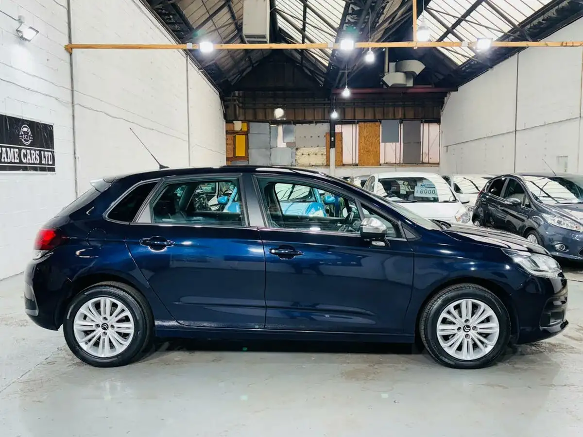 2015-citroen-c4-16bluehdi-flair-120ps-ss-eat6-big-4