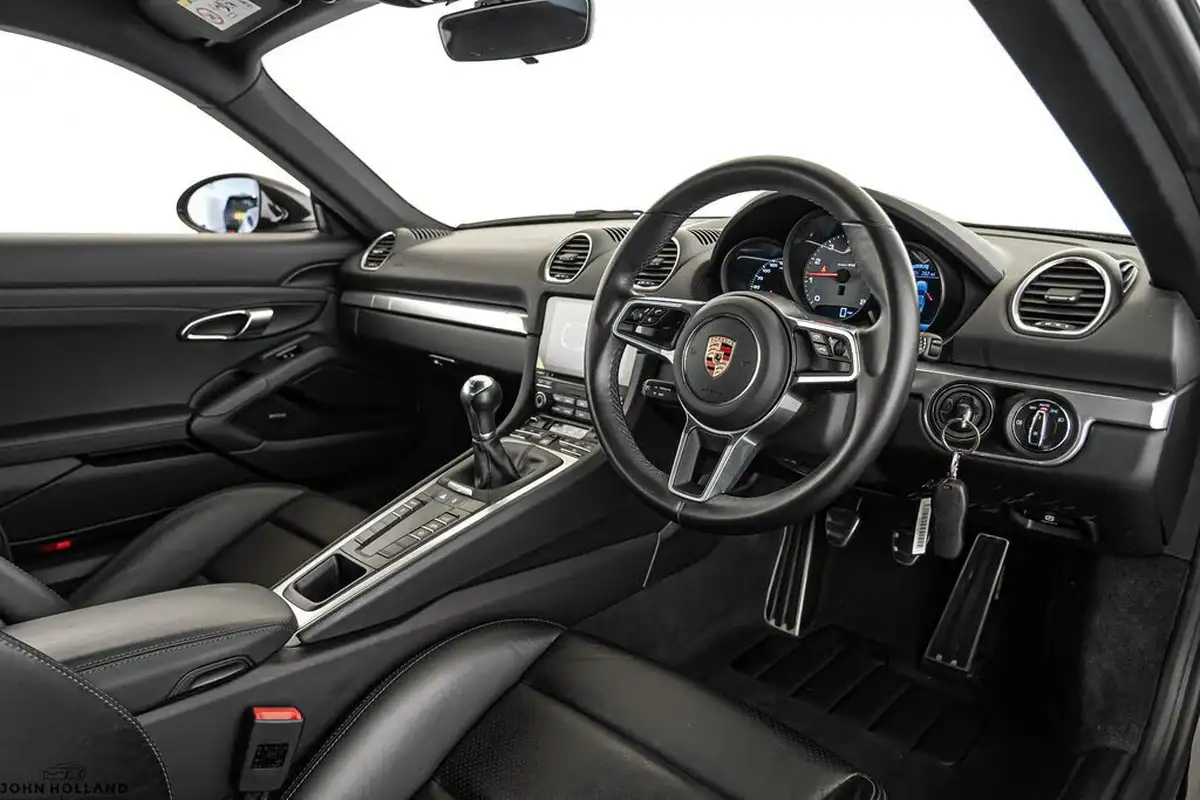2020-porsche-cayman-718-25-cayman-s-big-2
