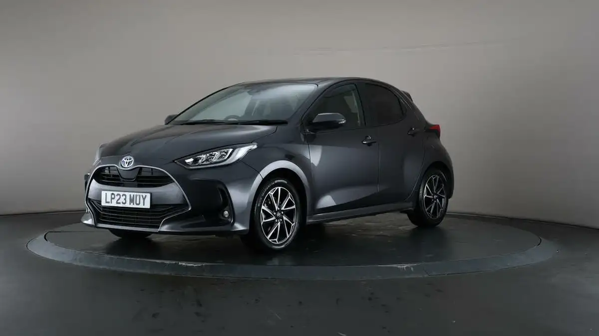 2023-toyota-yaris-15-vvt-i-design-big-35