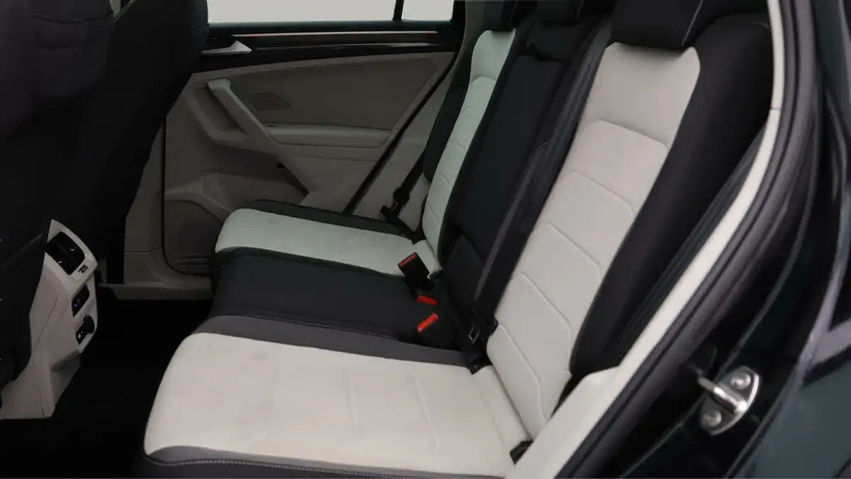 2022-volkswagen-tiguan-15-tsi-elegance-big-15