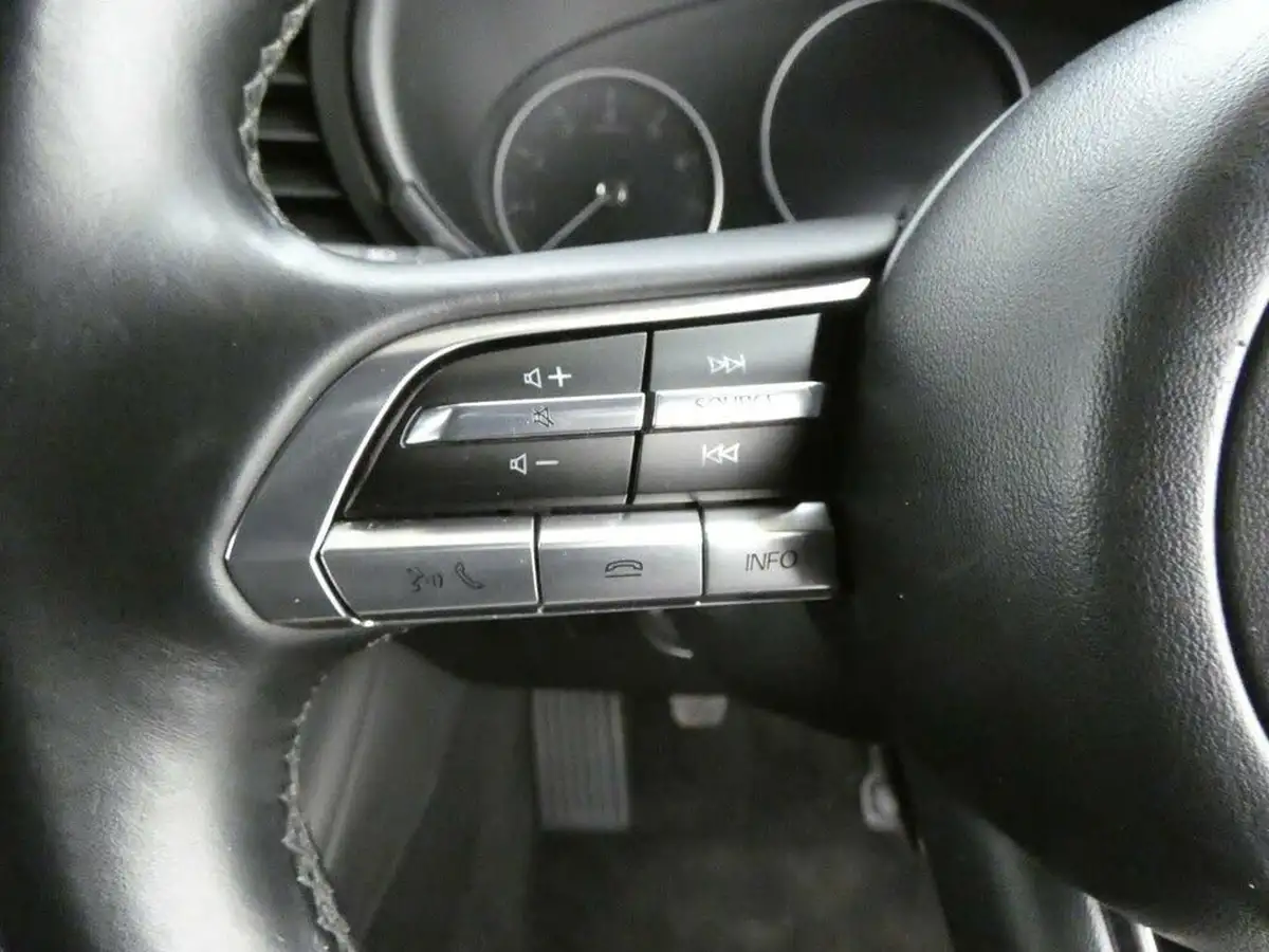2020-mazda-mazda3-20-se-l-180ps-hatchback-5d-big-9
