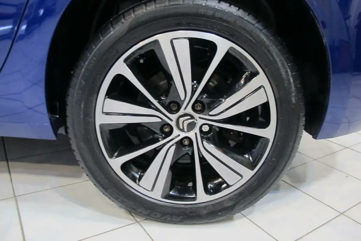 2018-citroen-grand-c4-picasso-16bluehdi-feel-big-44