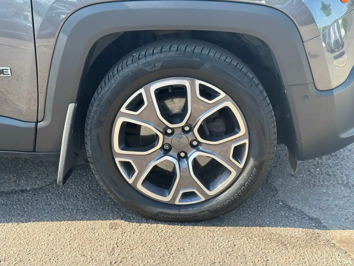 2016-jeep-renegade-16-multijet-ii-limited-ss-big-13