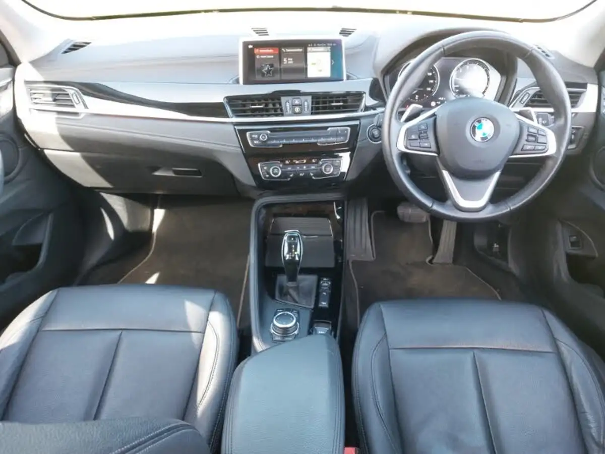 2022-bmw-x1-20-xdrive20i-xline-big-2