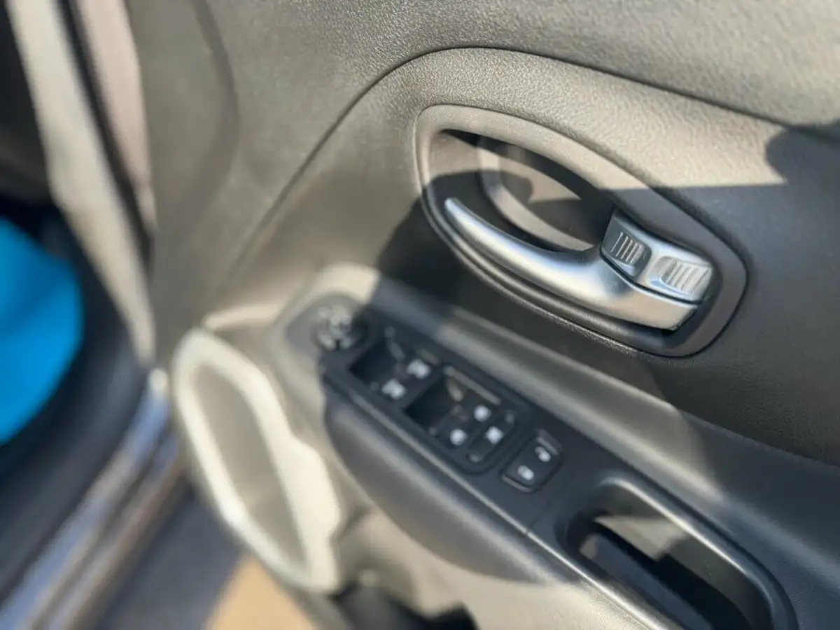 2016-jeep-renegade-16-multijet-ii-limited-ss-big-37