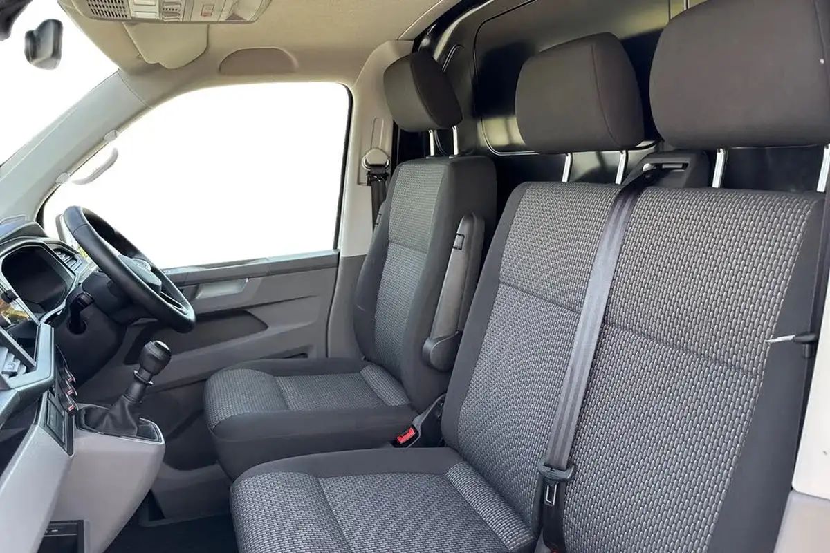 2024-volkswagen-transporter-big-15