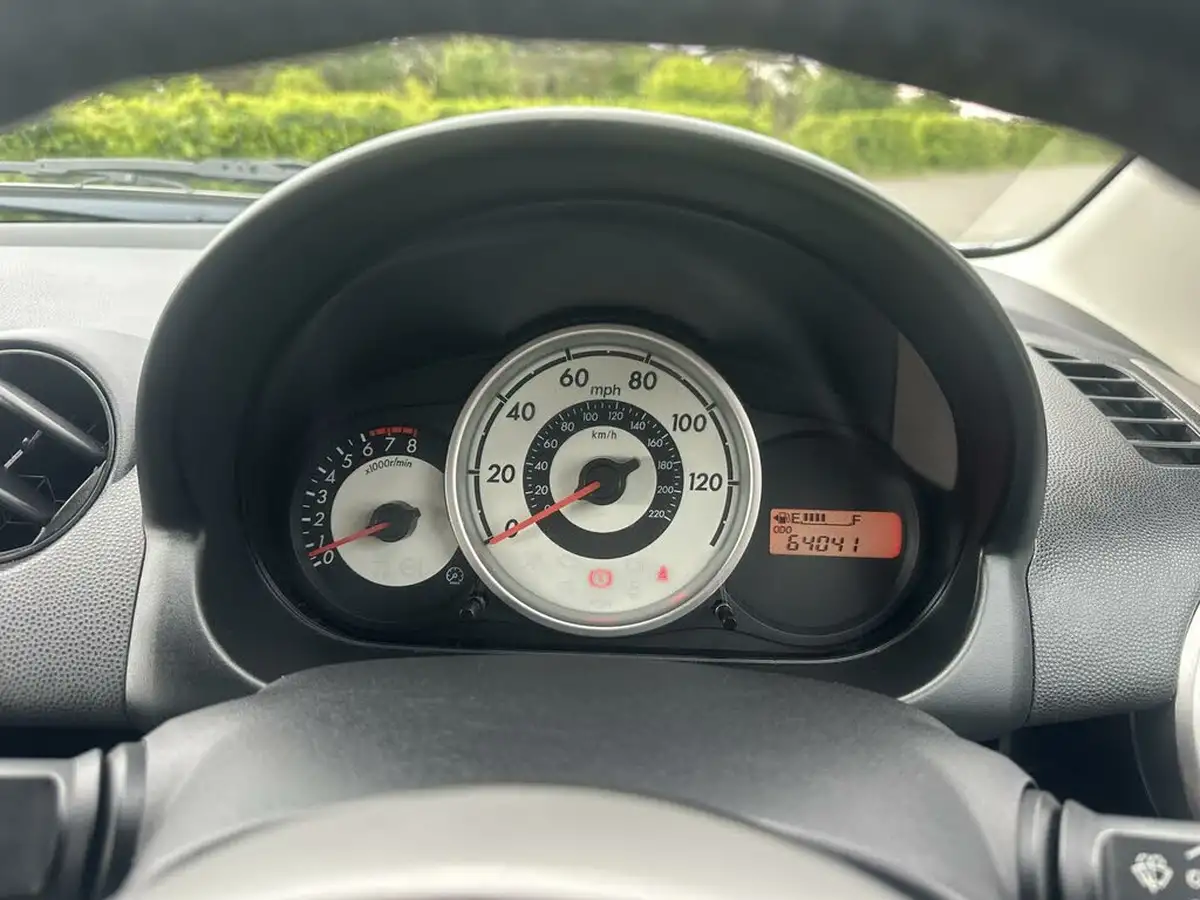 2008-mazda-mazda2-13-ts2-5d-big-19