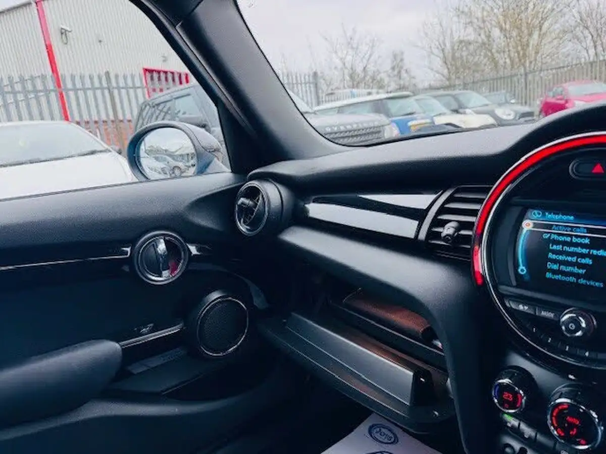 2016-mini-cooper-20-cooper-s-ss-hatchback-5d-big-28