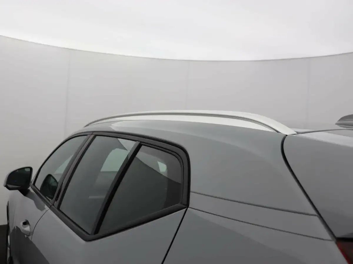 2023-volvo-xc40-20-b3-core-big-45