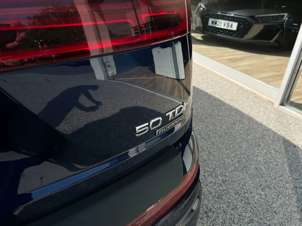 2019-audi-q7-30-50-tdi-s-line-ss-big-76