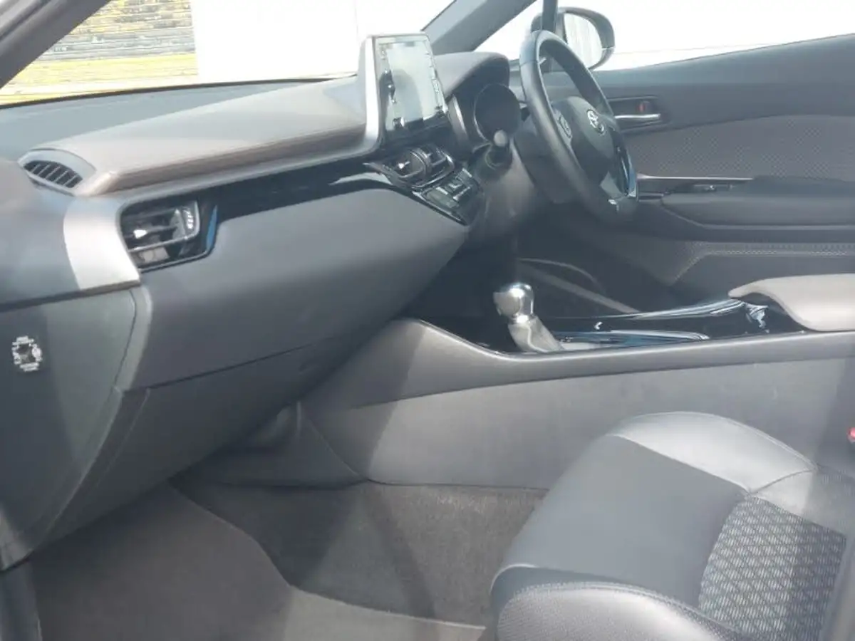 2021-toyota-c-hr-20-vvt-i-excel-big-4