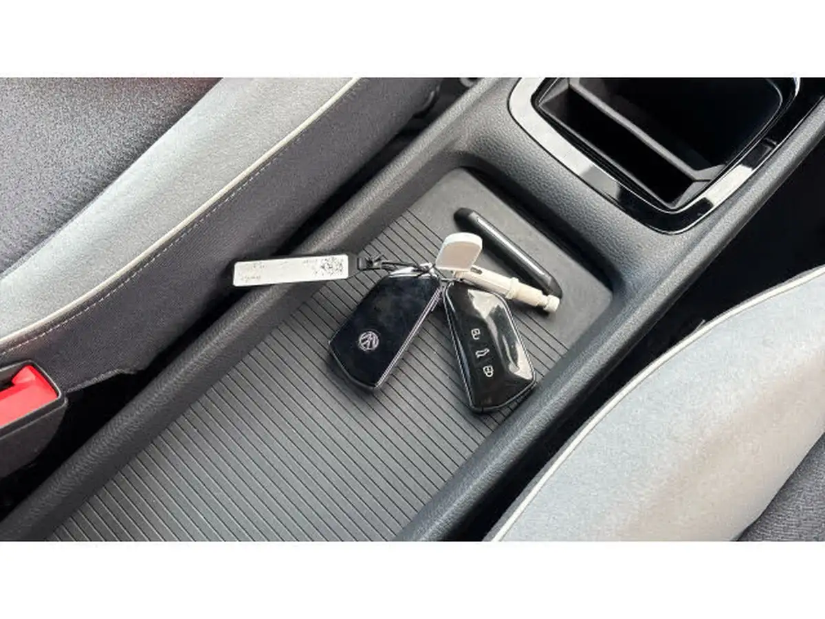 2022-volkswagen-id3-e-family-204ps-performance-big-19