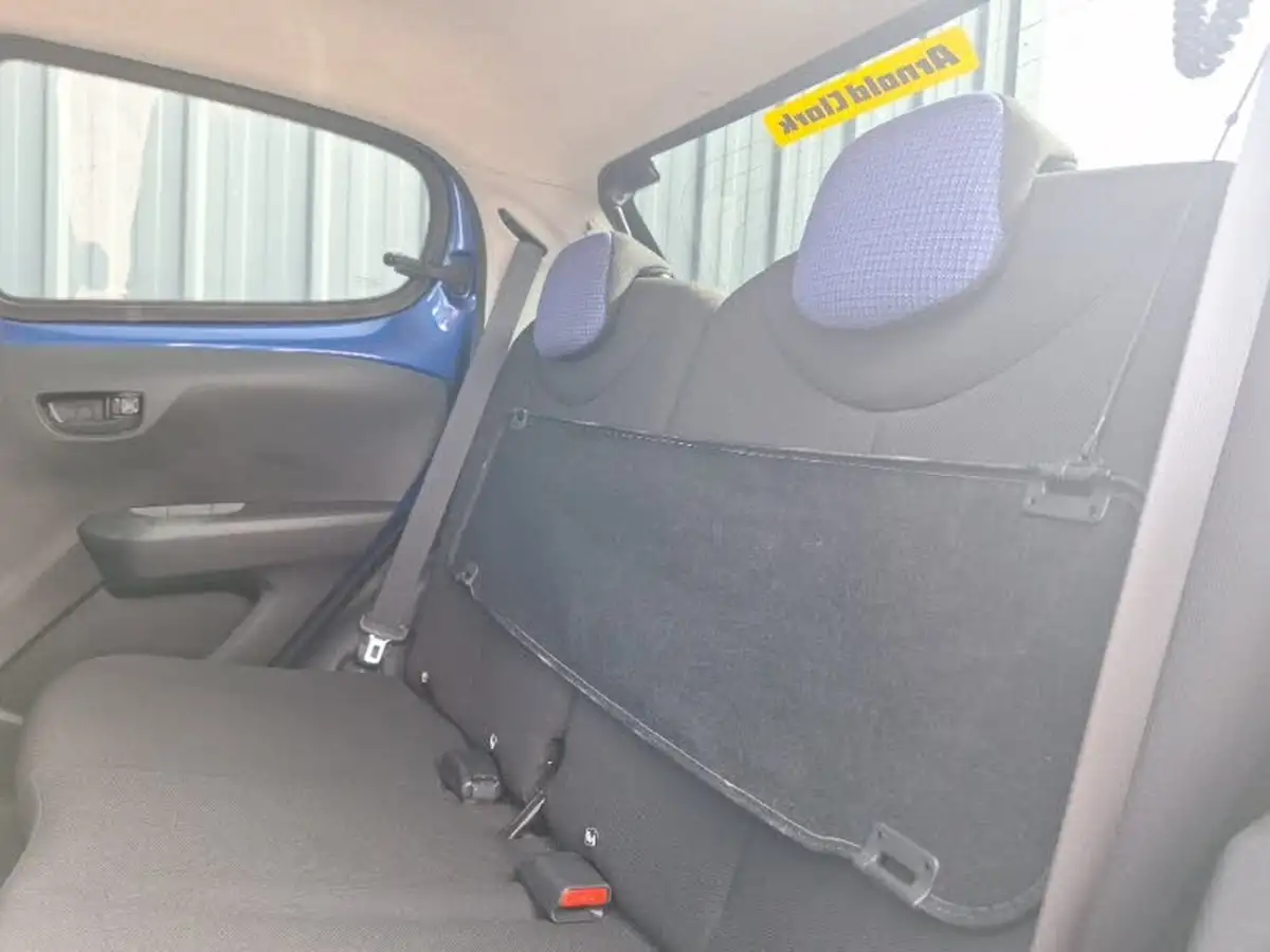 2019-citroen-c1-10-vti-airscape-urban-ride-big-5