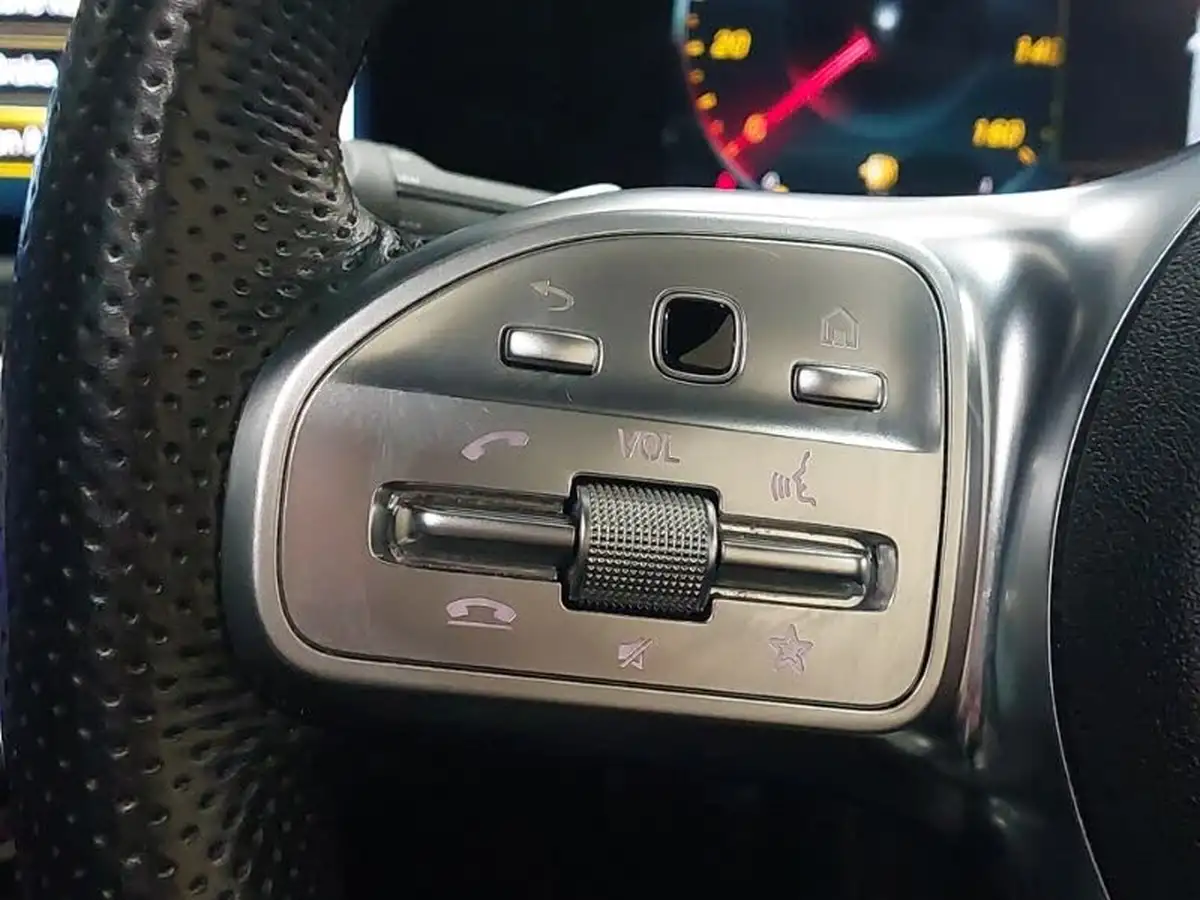 2022-mercedes-benz-cla-big-16