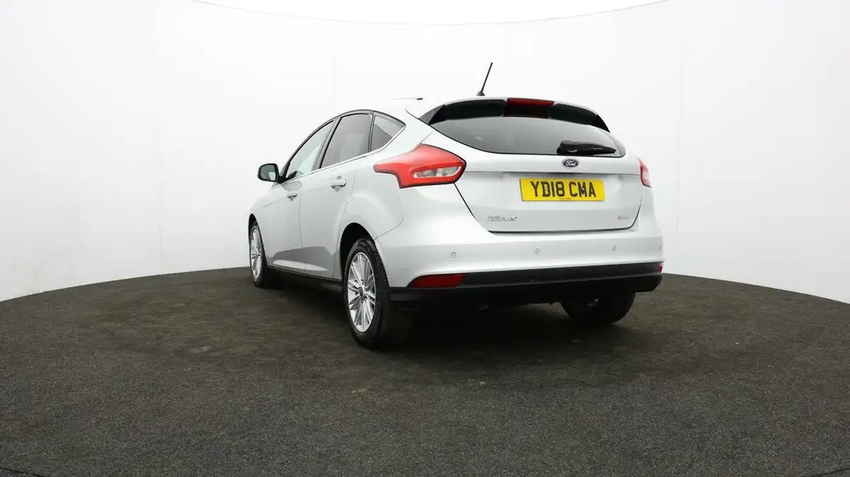 2018-ford-focus-10t-zetec-edition-125ps-hatchback-auto-big-70