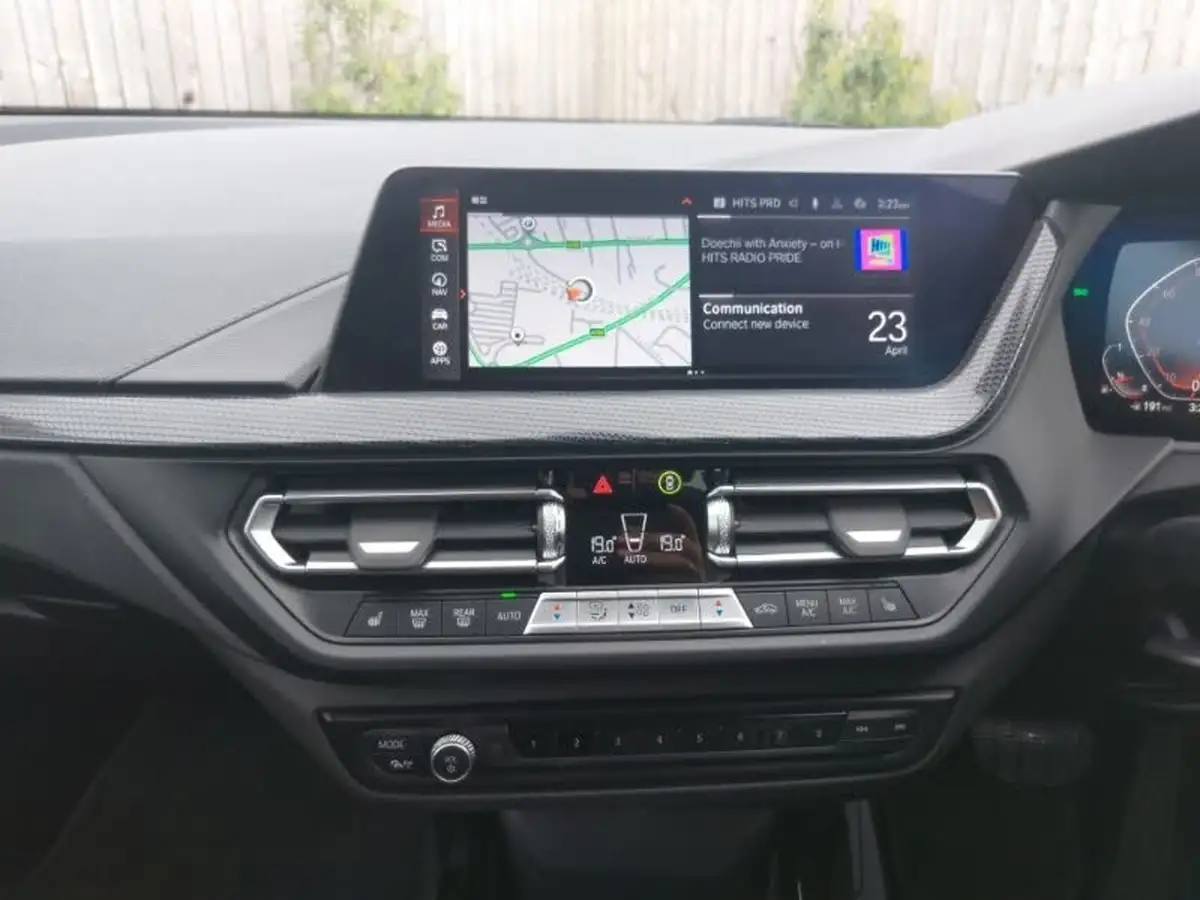2024-bmw-1-series-15-118i-sport-dct-big-7