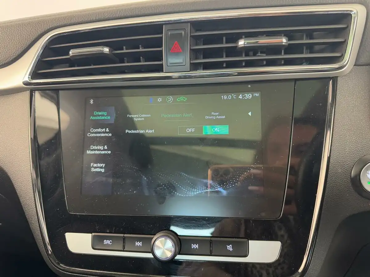 2021-mg-zs-suv-e-exclusive-ev-big-44